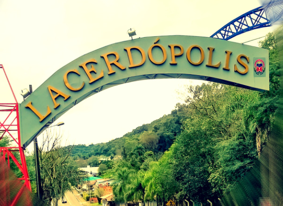 Historia de Lacerdópolis